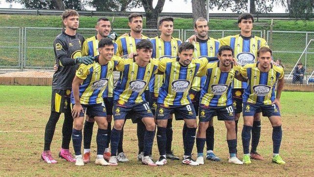 Histórico! El Quillá jugó en el Mono Roteta y goleó a la Vecinal Gálvez de Sauce Viejo.