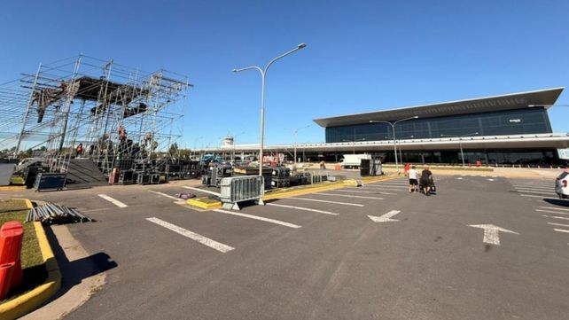 . Habrá sorteos de pasajes a Madrid, Punta Cana y destinos de Brasil, exhibiciones aéreas y paracaidistas. . Habrá sorteos de pasajes a Madrid, Punta Cana y destinos de Brasil, exhibiciones aéreas y paracaidistas.