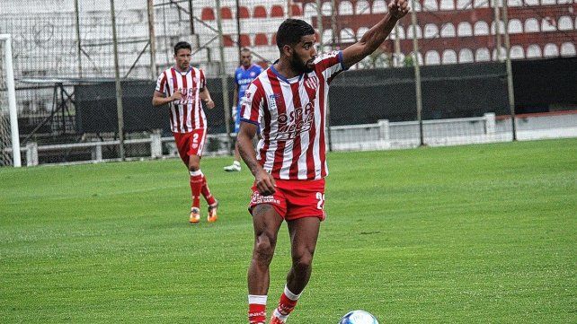 Emanuel Britez fue hasta aquí la contratación de más nombre que hizo Unión en el mercado de pases.