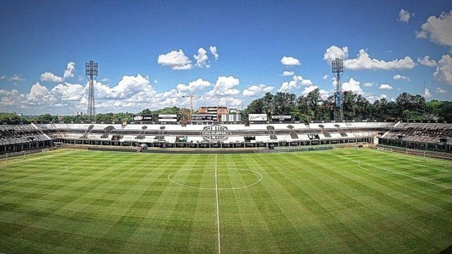 El estadio de Olimpia se llama Manuel Ferreira, pero para jugar con m&aacute;s gente hace tambi&eacute;n de local en el Defensores del Chacho. Ser&aacute; rival de Col&oacute;n.