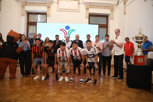 En Casa de Gobierno se presentaron las semifinales de la Copa Túnel Subfluvial.
