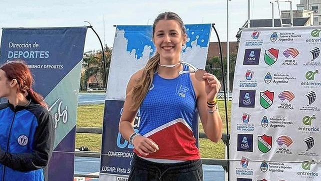 La santafesina Agustina Wilhjelm se llevó la medalla de bronce en los 200 metros. La santafesina Agustina Wilhjelm se llevó la medalla de bronce en los 200 metros.