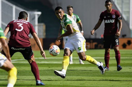 Rafael Delgado viene de ser figura en el título de Defensa en la Sudamericana y ya trabaja con el plantel de Colón.