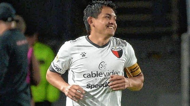 La salida de Pulga Rodríguez de Colón vuelve a copar la escena, con varios clubes esperando el desenlace.