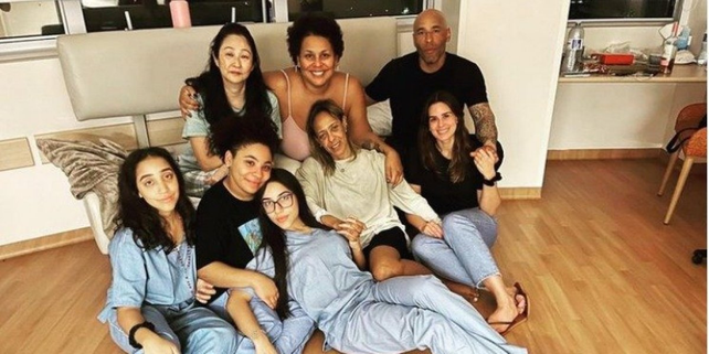 Pel&eacute; pas&oacute; la Navidad internado junto a su familia.