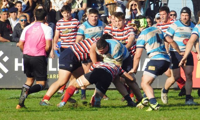 Los Gitanos consiguieron dos tries, uno de Franco Rad&iacute;n, y el otro de Jos&eacute; Ignacio G&aacute;lvez.