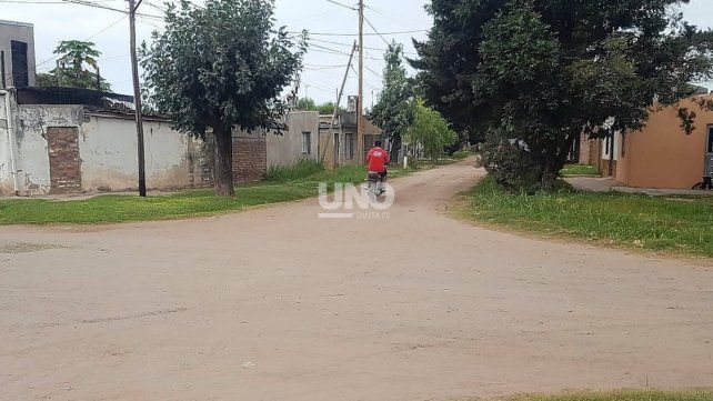 Inseguridad. Los vecinos de barrio Transporte denunciaron que viven presos dentro de sus viviendas y los delincuentes andan libres por las calles a los tiros.