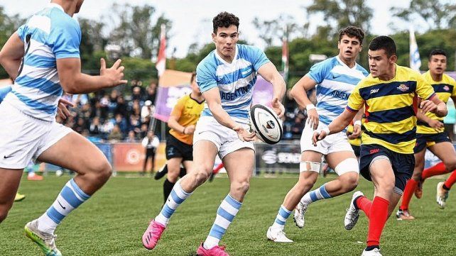 En el Hipódromo de Rosario, el seleccionado de rugby Los Pumas 7´s, derrotó a Colombia y a Chile, y ahora se medirá con Paraguay.