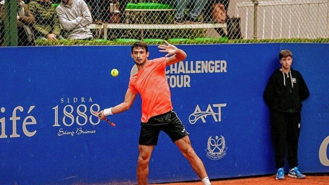 El bonaerense Mariano Navone dej&oacute; en el camino al ramallense Farjat y se cruzar&aacute; en semis con Comesa&ntilde;a.