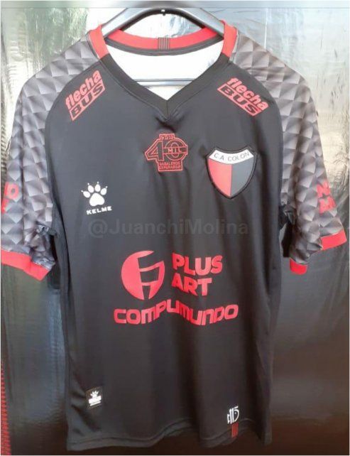 Col&oacute;n decidi&oacute; usar la camiseta especial de los 40.000 hinchas ante Central C&oacute;rdoba. Foto: @JuanchiMolina