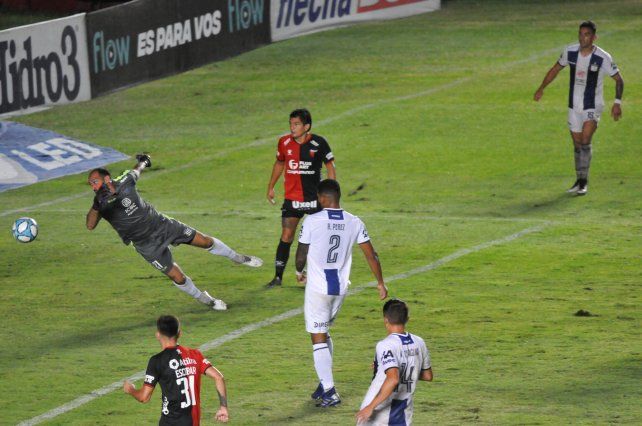 Tom&aacute;s Sandoval viene de convertir el tanto del descuento de Col&oacute;n en la derrota por 2-1 ante Talleres.