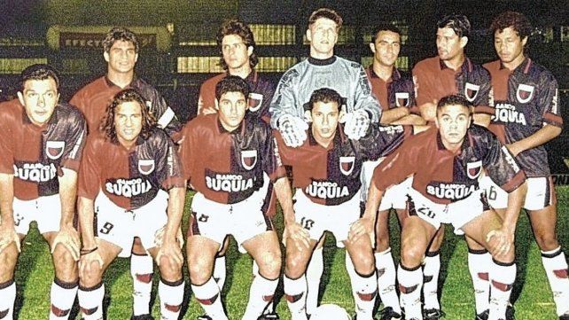 El Colón 1997 le ganó 1-0 el mano a mano a Independiente y se metió en la Copa Libertadores 1998.