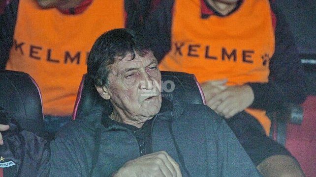 El DT Julio Falcioni diseña el plan de Colón para recibir a Olimpia.