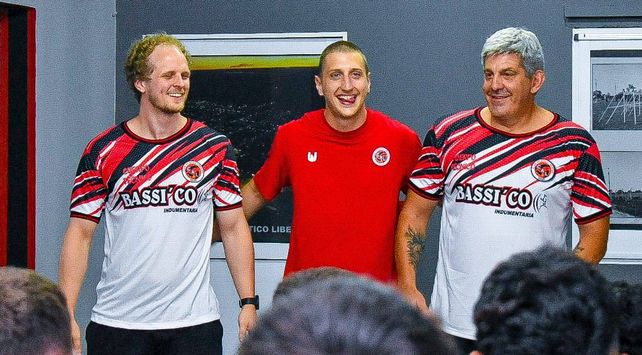 El asistente brasilero Alexandre Joanella, junto a Nicolas Amherdt y el entrenador principal Estanislao Vachino.