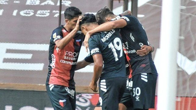 Col&oacute;n buscar&aacute; cerrar su clasificaci&oacute;n a la fase final de la Copa de la Liga ante Arsenal.