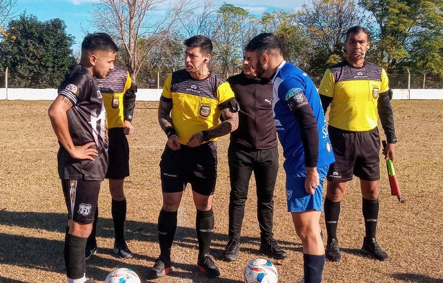 En el predio de la Liga Santafesina, Deportivo Agua consigui&oacute; festejar ante el duro Deportivo Santa Rosa.