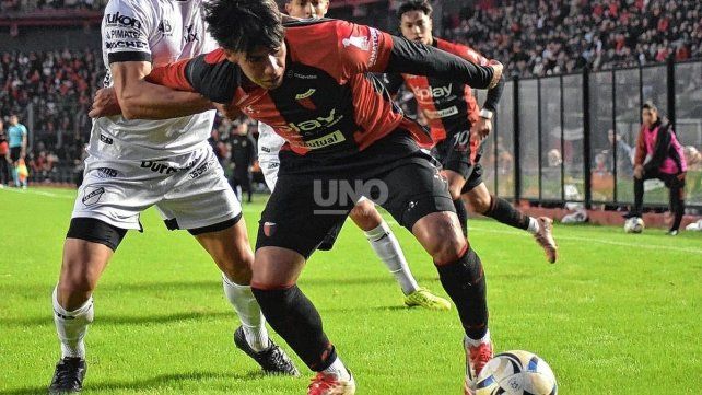 Colón poco el foco en Sarmiento.