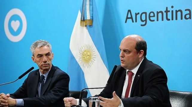 Seg&uacute;n Pablo Ceriani, el presidente de Aerol&iacute;neas Argentinas, el vuelo del domingo pasado se pospuso debido a razones log&iacute;sticas locales y de Mosc&uacute;.