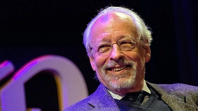 Horacio Verbitsky reveló que se vacunó en el Ministerio de Salud