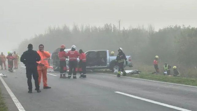Dos personas murieron tras el choque de dos camionetas en la ruta 14