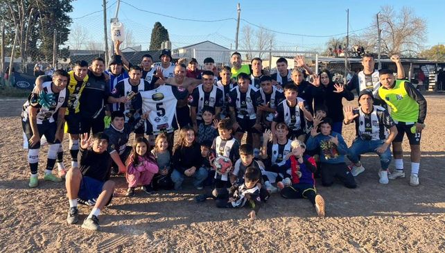 En La Casita, Deportivo Santa Rosa gole&oacute; a Pe&ntilde;aloza y ratific&oacute; su buen presente.