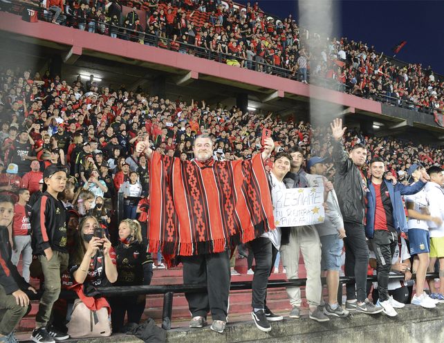 Ser&aacute;n cerca de 20.000 los hinchas de Col&oacute;n en el Brigadier L&oacute;pez ante Talleres.