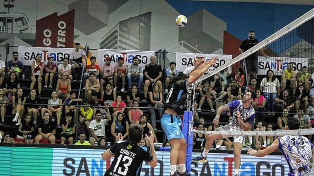 Javier Filardi del IMC de Río Tercero fue la gran figura del partido, ya que además fue el máximo anotador con 12 puntos.