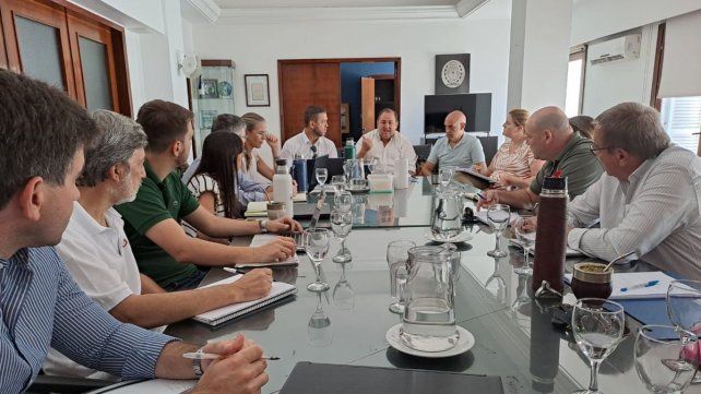 El intendente Poletti encabezó la primera reunión de gabinete con miras a declarar la emergencia hídrica
