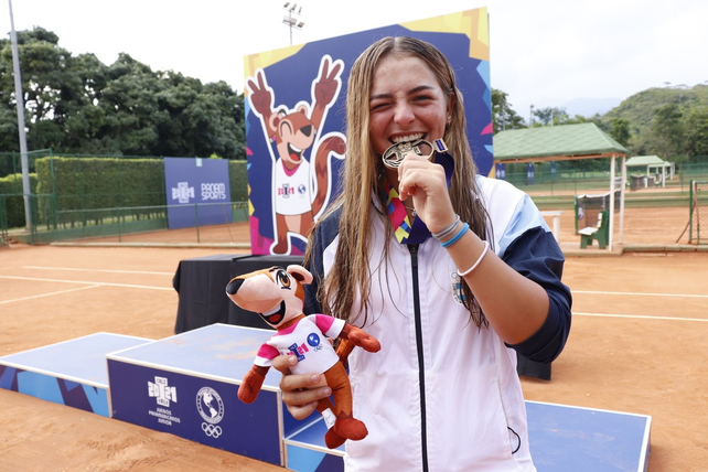 La cordobesa Luciana Moyano se consagr&oacute; campeona panamericana junior en Tenis al ganarle a la paraguaya Br&iacute;tez.