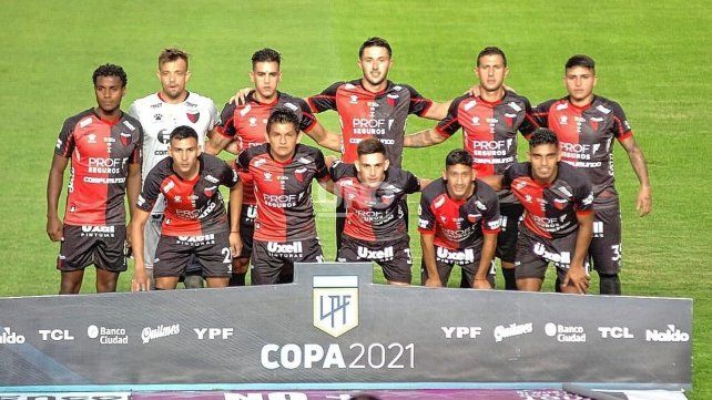 El plantel de Colón quedó licenciado hasta el lunes a la espera de novedades de la reprogramación de la semifinal ante Independiente