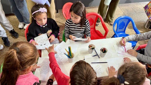 Santo Tomé continúa con el Encuentro Internacional de Teatro Infantil