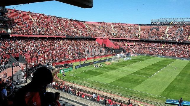 Se espera otro gran marco en el Brigadier L&oacute;pez para el duelo entre Col&oacute;n y Platense. UNO Santa Fe | Jos&eacute; Busiemi