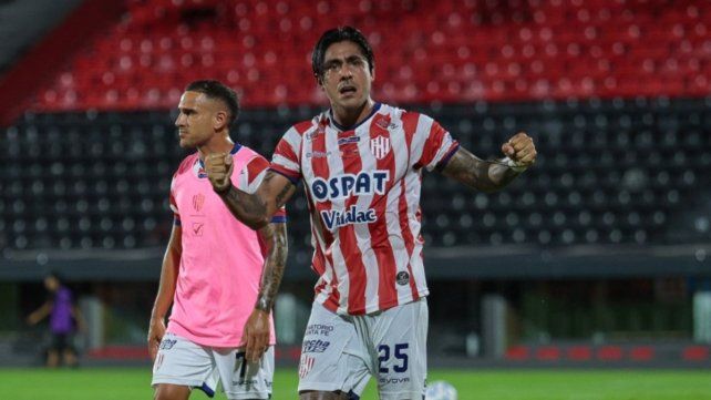 Cristian Tarragona viene de anotar un doblete para que Uni&oacute;n le gane a Agropecuario en la Copa Argentina.