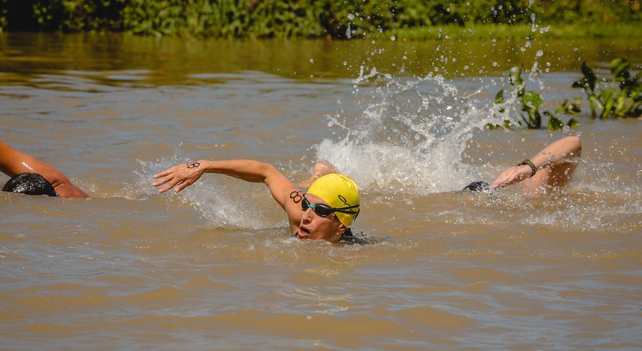 El circuito costero de aguas abiertas comenzó en Arroyo Leyes, y tendrá su continuidad en San Javier y luego, en San José del Rincón.