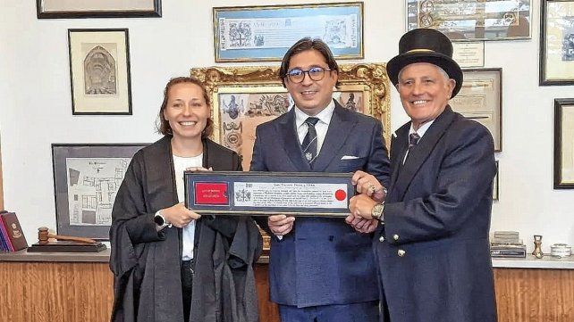 Juan Francisco Dávila y Verdin, profesional santafesino galardonado con las llaves de la ciudad de Londres.