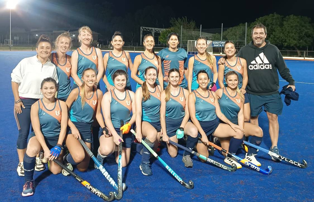 Universidad sumó una nueva victoria tras derrotar a su par Santa Fe Hockey por la mínima en la cancha de la ASH.