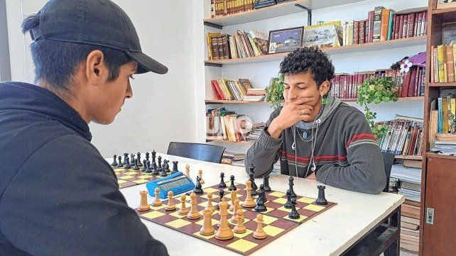 El gobierno provincial busca mudar a la escuela popular Lugar Barrial de Ajedrez de barrio Santa Rosa de Lima.
