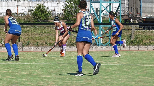 Con goles de Mila Ballarini y Electra Garc&iacute;a desde el fijo, las Kresteras ganaron y van en busca del ascenso.