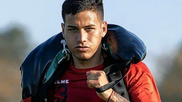 El representante de Alex Vigo, Gustavo Ghezzi, dijo que la &uacute;nica forma que Col&oacute;n lo deje salir es mediante una venta. Foto: prensa Col&oacute;n