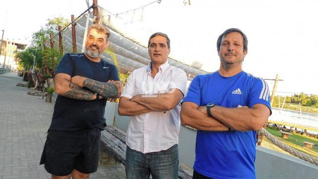 Dirigentes y deportistas brindaron detalles de la realización de la 25ª edición de la tradicional Travesía en Kayak Cayastá-Santa Fe.