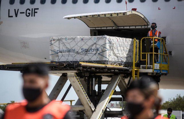 Sputnik V: de las 337 mil nuevas vacunas que ingresaron al país, Santa Fe recibirá 25.800 dosis 