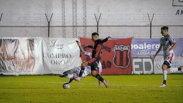 Defensores de Belgrano le provocó a Colón la segunda derrota en el certamen de Primera Nacional.