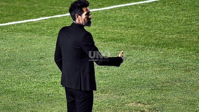 Eduardo Dom&iacute;nguez logr&oacute; formar un Col&oacute;n s&oacute;lido, pr&aacute;ctico y letal. Foto: Pool ARGRA