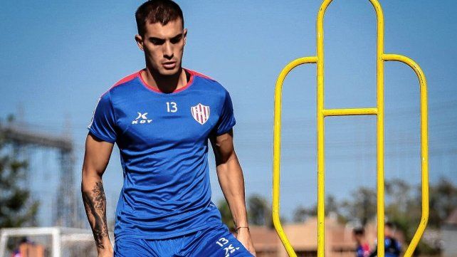 Valent&iacute;n Fascendini tiene chances de ocupar el puesto de Claudio Corval&aacute;n en Uni&oacute;n ante la posible baja de Miguel Torr&eacute;n.