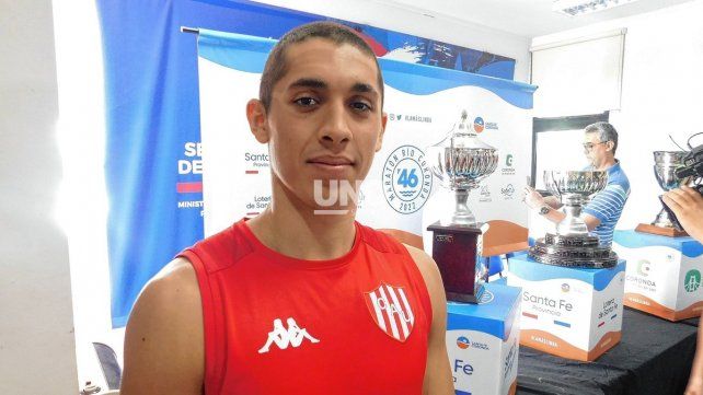  Gian es una muy buen nadador de pileta, y ahora buscará dejar su sello en la Maratón Santa Fe-Coronda. 