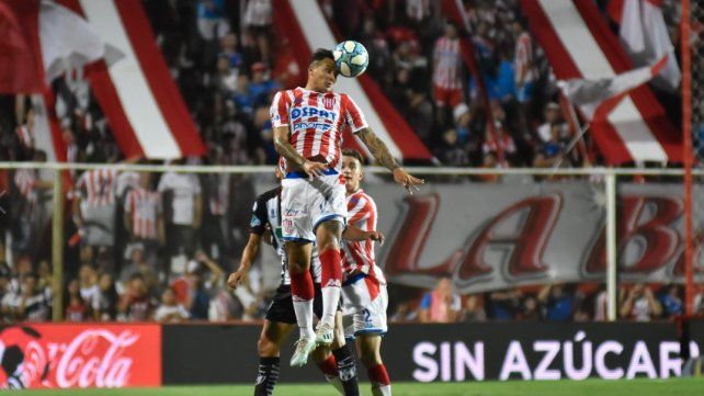 Brian Blasi dio positivo de coronavirus y se decidi&oacute; hacer hisopados para todos los jugadores del plantel de Uni&oacute;n.