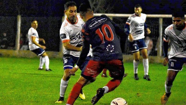 La Perla adelantó su compromiso con el Colegial por tener que jugar el fin de semana por Copa Santa Fe.