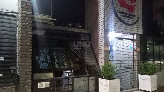 El comercio está ubicado sobre Bulevar Pellegrini 