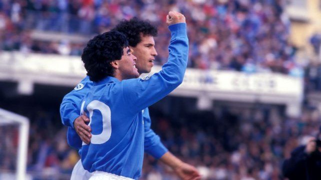 El exdelantero brasile&ntilde;o Careca, el mejor socio que tuvo Diego Maradona en Napoli, afirm&oacute; que lo consideraba como un "hermano" y un "guerrero"&nbsp;
