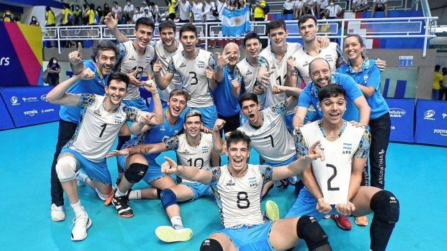 El seleccionado masculino de vóleibol se colgó la medalla de bronce en Cali, tras vencer a Colombia por 3 a 1 en Cali.
